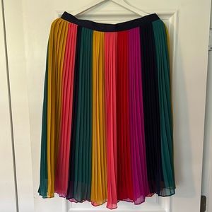 Pleated skirt